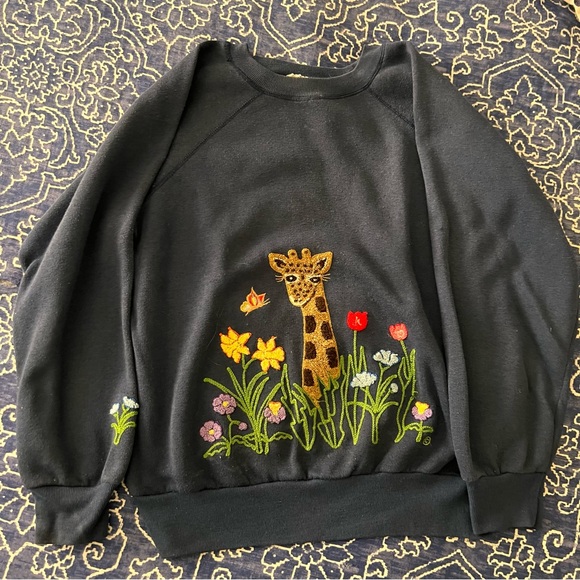 Vtg Sweatshirt Giraffe Motif Textured 3-D Navy 90s Cyn Les Shirlee Designs - Picture 1 of 4